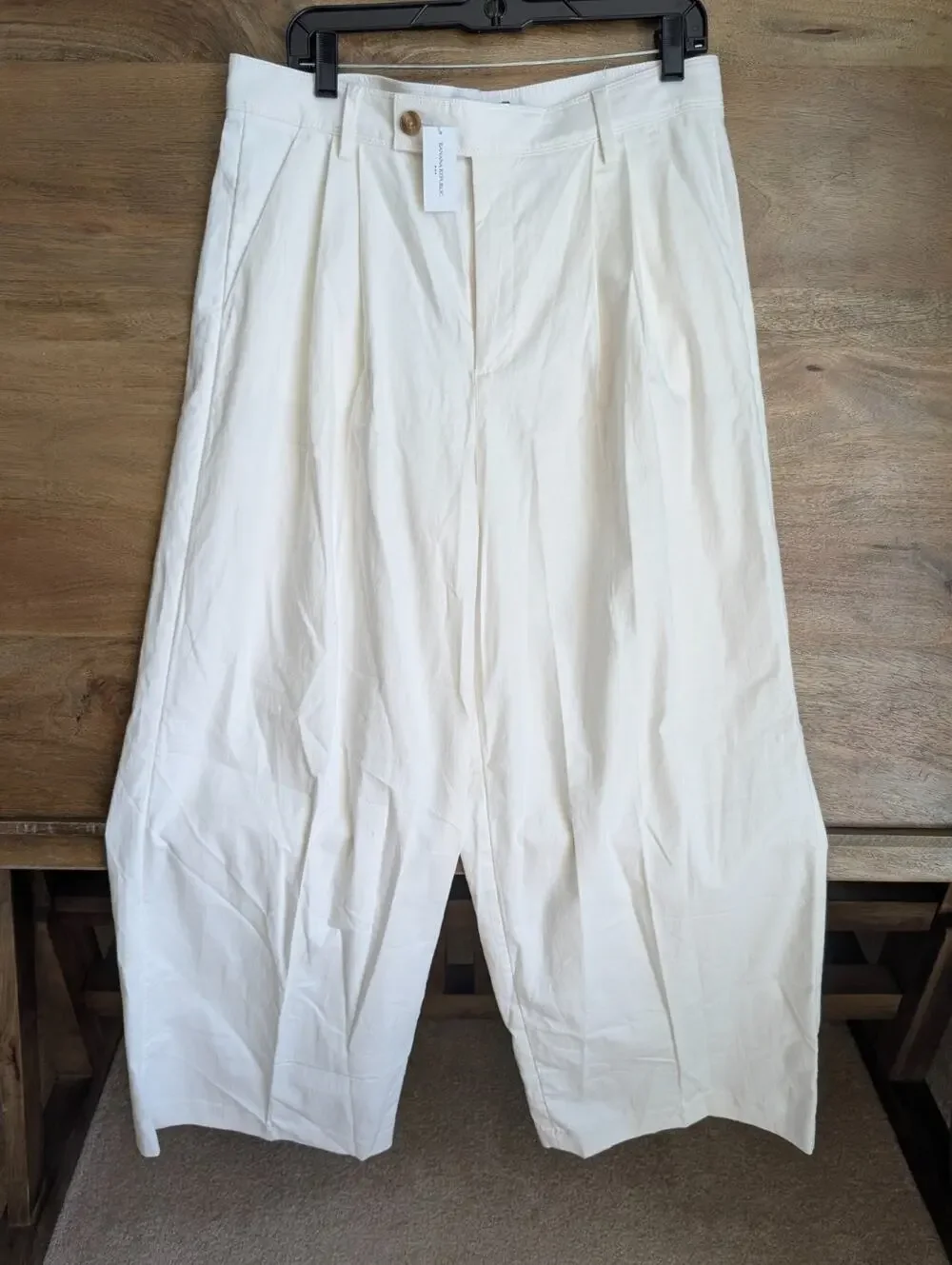 NWT Banana Republic Pants Womens 12 White Linen Blend Pleated Wide Leg 851121